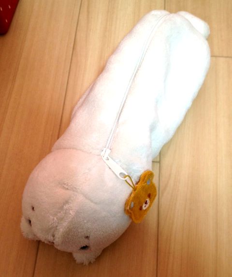 しろたん　ペンケース_1