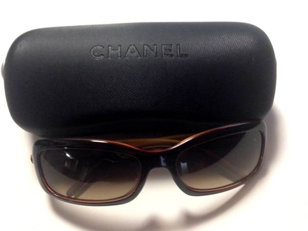 シャネル　サングラス　CHANEL 中古美品　③
