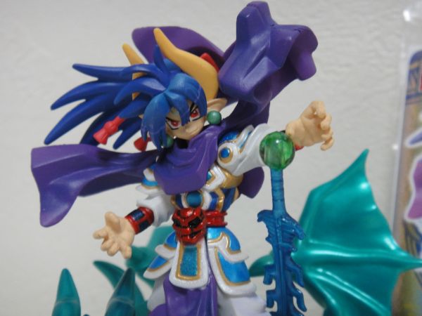 神羅万象 フィギュア【聖龍王サイガ】開封 カード付/森羅/チョコ