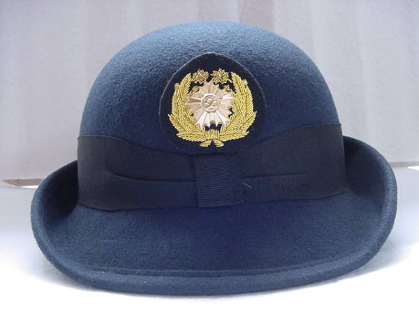 【レア】警察風 女性用制帽 ☆女性警察官 ハイバック 制帽 交通 巡視員 即決可！！(警察グッズ