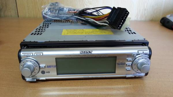 SONY CDX-MP200X ソニー カーオーディオ 動作確認済 SONY CDX-MP200X リアAUX端子 MP3再生対応 ソニー(ソニー
