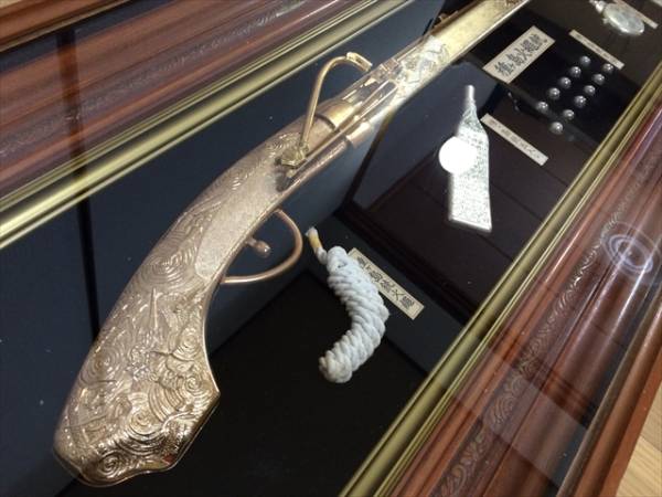 ☆黄金種子島火縄銃☆額入り・レプリカ(モデルガン)｜売買された