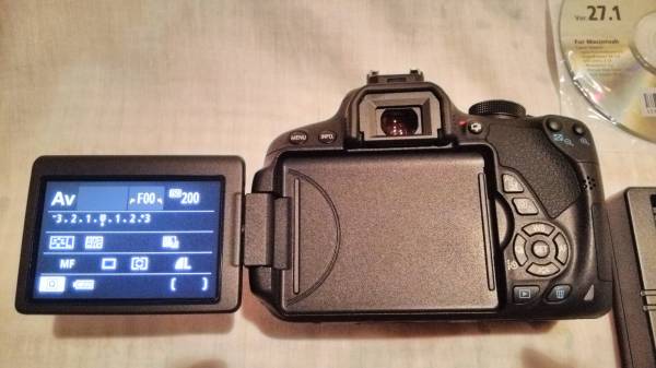 キャノン　EOS Kiss X7i　ボディー_3