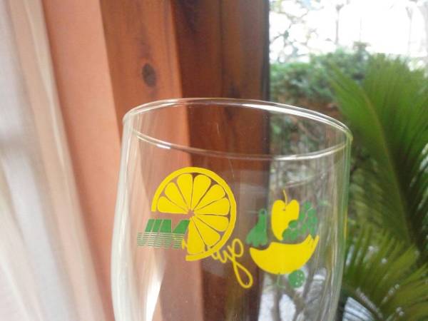 未使用 JIM レトロ ポップ 脚付きグラス ３脚 鳥?可愛い柄です！_3