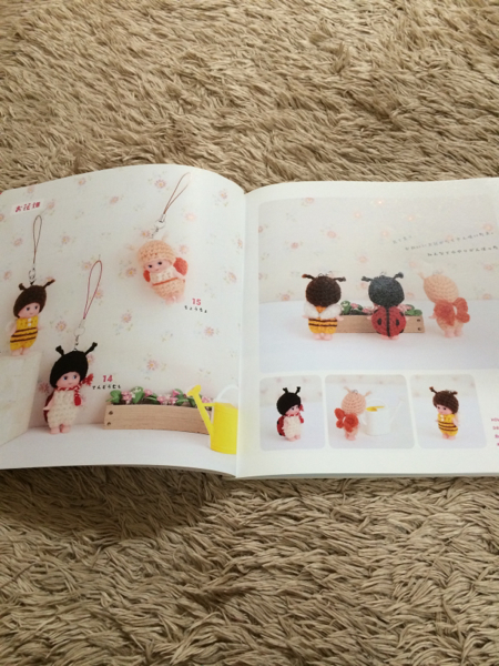 ちっちゃな手編みの着ぐるみキューピー あみぐるみ 本 あみぐるみ 売買されたオークション情報 Yahooの商品情報をアーカイブ公開 オークファン Aucfan Com