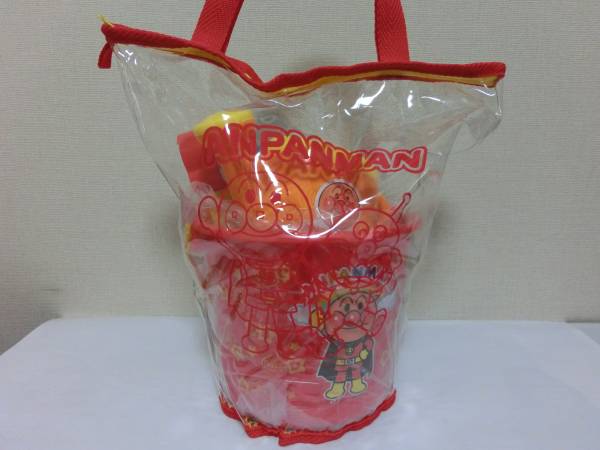 アンパンマン　の　カラフル　おでかけ　砂場セット　新品_1