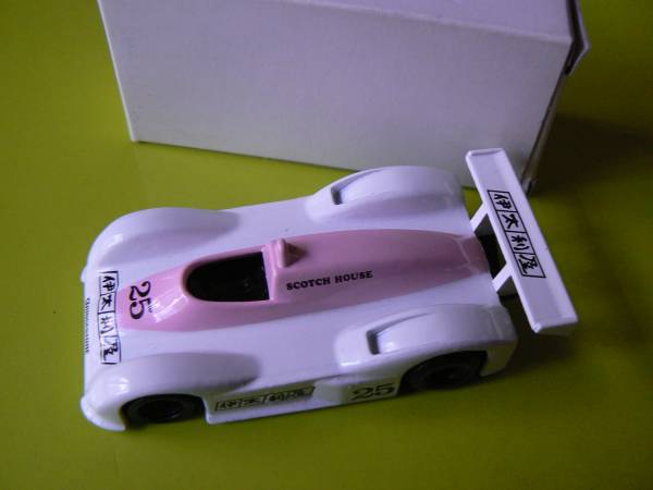 TOMICA 隠れトミカ グラチャンカー 伊太利屋 25 隠れトミカの特注レース車⑧ GC(グラチャン)伊太利屋ゼッケン25(乗用車