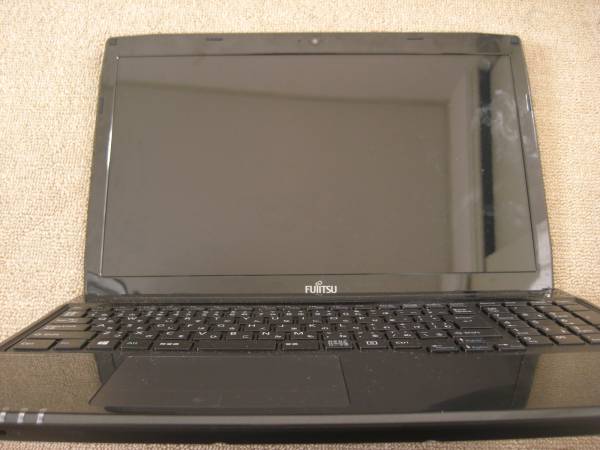 ’14年5月購入　延長保証3年付　富士通　LIFEBOOK-WA1/M　15.6
