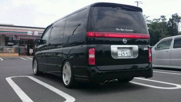 エルグランドe51 純正黒 検付き 車高調19アルミ エルグランド 売買されたオークション情報 Yahooの商品情報をアーカイブ公開 オークファン Aucfan Com