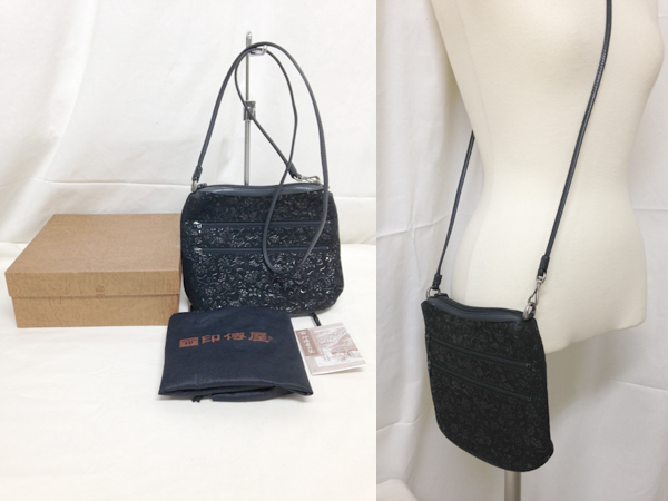 ≪印傳≫鹿革ショルダーバッグ ポーチ 黒・花柄 保存袋・栞付