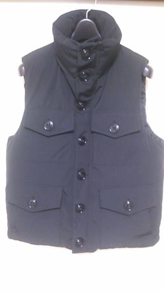 カナダグース★モントリオール★黒★サイズＬ★国内正規品★美品