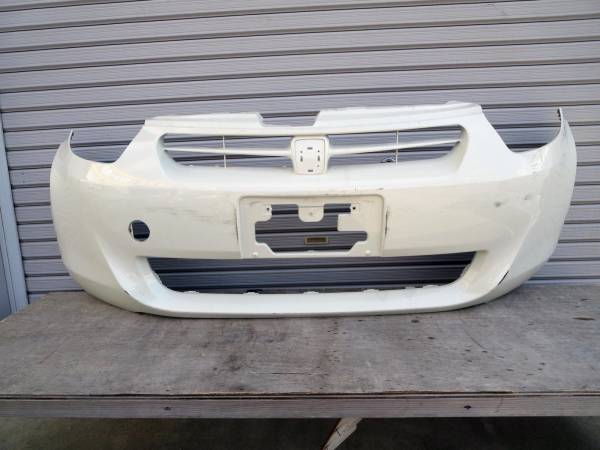 ☆KGC30 パッソ 純正 フロントバンパー 52119-B1190 パール