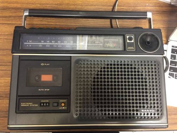 SANYO MR-8160 中古品 完全ジャンク品 昭和の宝物です。(ラジカセ