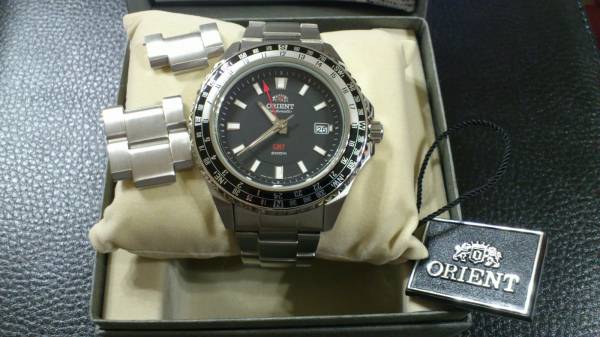 □再出品無！オリエント ORIENT 自動巻 200m GMT 未使用□