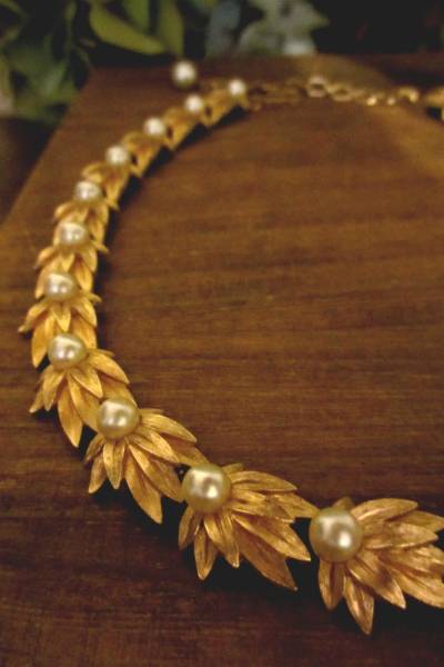 TRIFARI トリファリ パールとリーフのネックレス ヴィンテージ