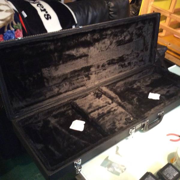 ARIA アリア ハードケース 美品中古品 鍵なし_1