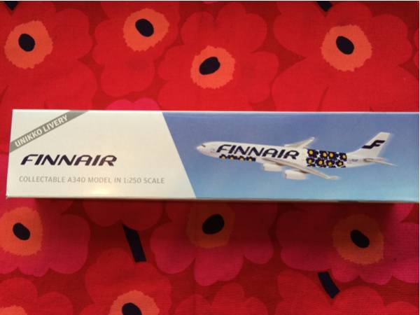 フィンエアー×marimekko マリメッコ ウニッコ モデルプレーン