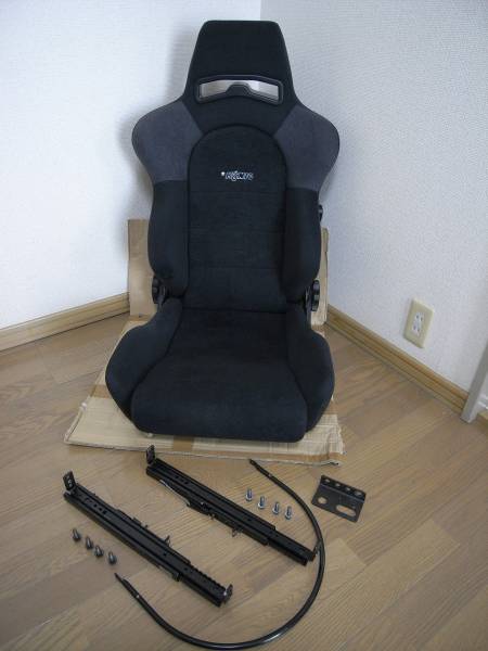 KONIG K5000 ケーニッヒ セミバケットシート 黒の入札履歴 - 入札者の順位