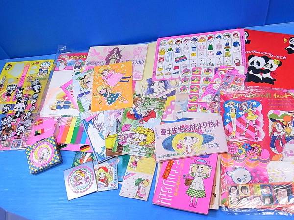 d*7様 【希少】90年代〜なかよしとりぼんの付録大量まとめセット ふろく ポス 1970年代/なかよし/りぼん/付録ふろく/大量セット/水森亜土(なかよし