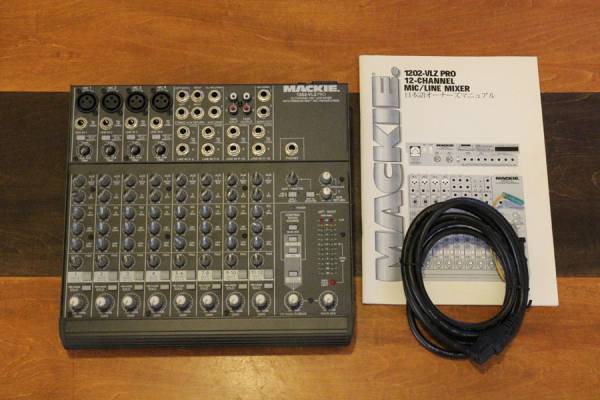 美品　MACKIE マッキー 1202-vlz pro 12ch アナログミキサー