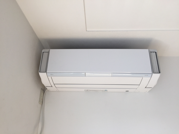 FUJITSU 富士通 nocria 美品 AS-56D2W