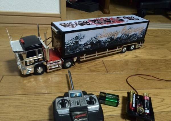 アオシマ1/32デコトラプラモ伊呂波丸トレーラー(改)ラジコン仕様 