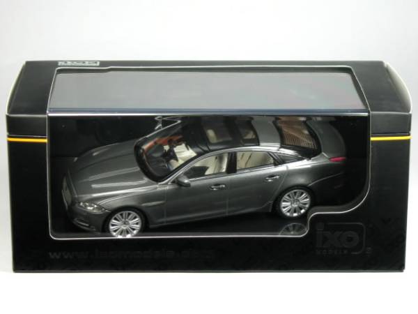 1/43 ジャガー XJ 2011 メタリックグレー (MOC149)