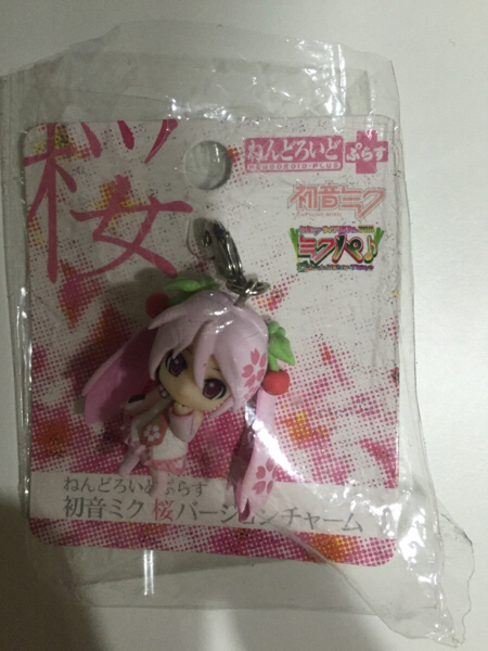 ねんどろいどぷらす 初音ミク 桜バージョンチャーム ミクパ限定_1