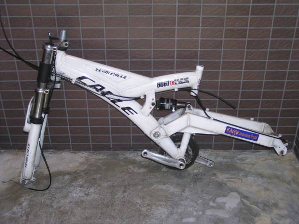 CALLE 中古 Wサス アルミフレーム 前後ディスクブレーキ仕様