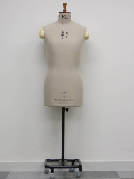メンズトルソー イギリス製ケネット&リンドセル KENNTT& LINDSELL KENNETT & LINDSELL MODEL GYN 38(男性)｜売買されたオークション情報