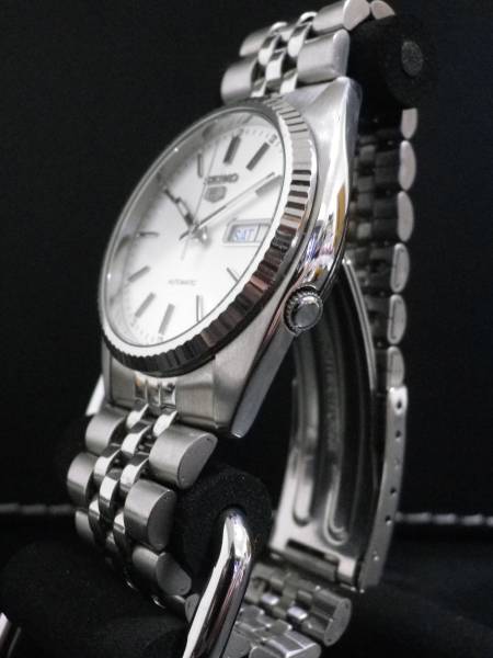 SEIKO5【セイコーファイブ】自動巻デイトジャスト風SNXJ89K(3針＋