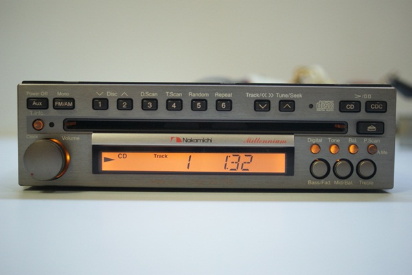 nakamichiナカミチCD-700CDプレーヤー