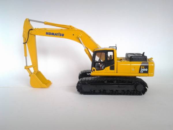 FIRST GEAR ファーストギア 1/50 KOMATSU コマツ PC300LC-8の入札履歴 