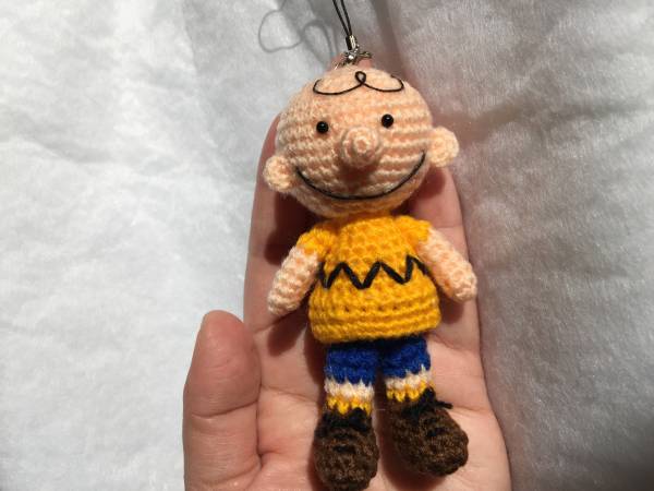 ハンドメイド あみぐるみ チャーリーブラウン風 スヌーピー あみぐるみ 売買されたオークション情報 Yahooの商品情報をアーカイブ公開 オークファン Aucfan Com