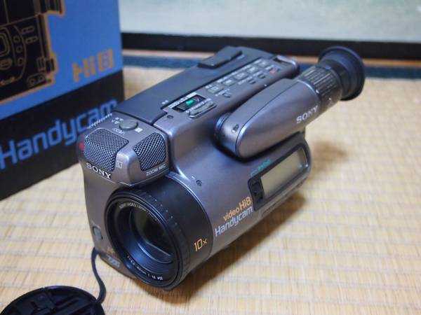 SONY Video Hi8 ビデオカメラ CCD-TR900 SONY Hi8 ビデオカメラ CCD