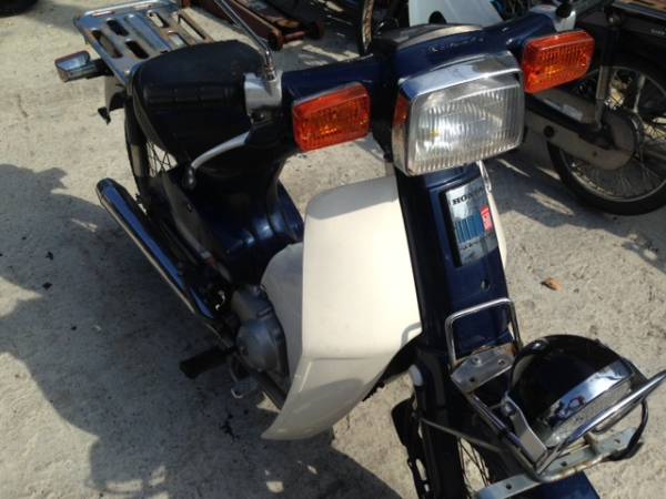 カブ　スーパーDXカスタム　左右フロントウインカー　取付ネジ付_1