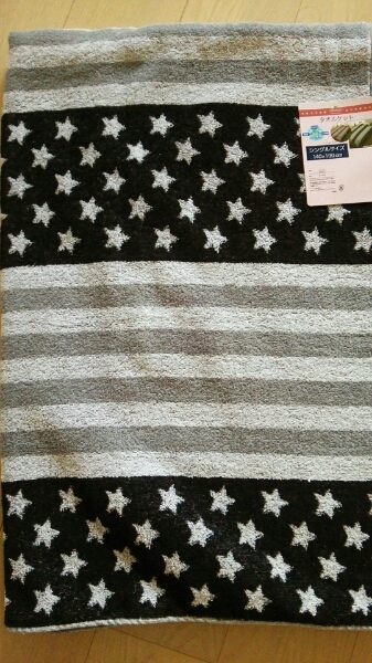 しまむら 星条旗柄 シングル タオルケット ロンハーマン風 タオルケット 売買されたオークション情報 Yahooの商品情報をアーカイブ公開 オークファン Aucfan Com