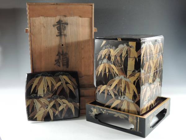 ◆栄◆時代 輪島 金蒔絵 竹図 木製 重箱 重台 大名道具 39a353