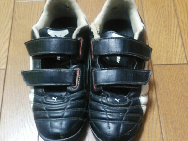 ナイキ☆サッカーシューズ☆２１or２０☆黒×白×赤_1