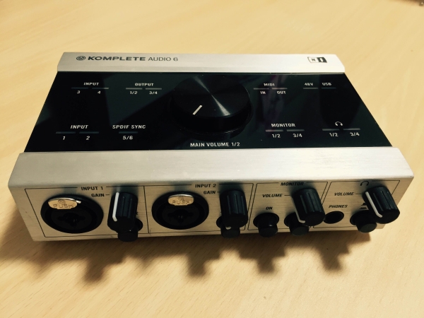 Native Instruments KOMPLETE AUDIO 6