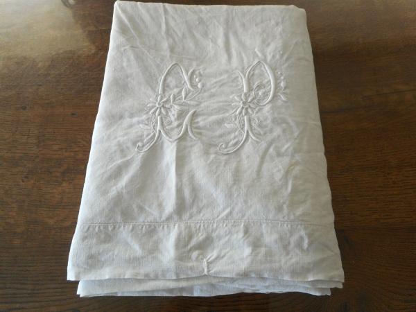 フランス　アンティークリネン シーツ イニシャル『CP』デイジー