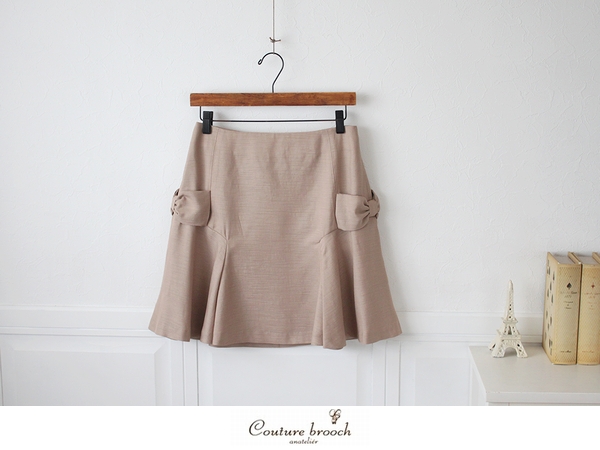 新品クチュールブローチ サイドリボンフレアスカート ベージュ38