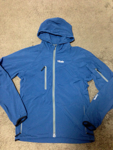 tilak Verdon LT Hoodie ティラック ベルドン KLATTERMUSEN(S tilak Verdon LT Hoodie ティラック ベルドン KLATTERMUSEN(S