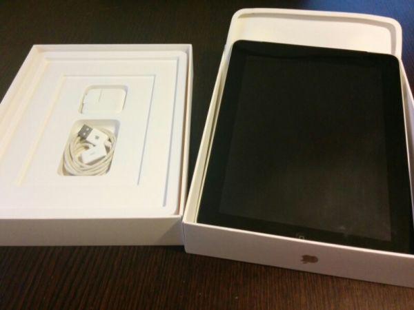 iPad 第1世代 WiFi 32GB ソフトバンク 中古美品 解約済みSIMあり