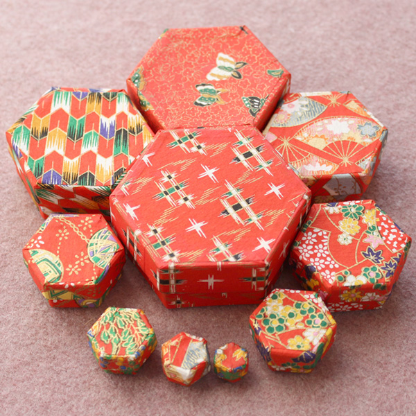 和風 小物入れ 和紙 古風 レトロ マトリョシカ 折り紙 収納 小物入れ 売買されたオークション情報 Yahooの商品情報をアーカイブ公開 オークファン Aucfan Com