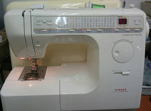 【日本製】シンガー コンピューターミシン 7900DX 実用/文字縫い_1