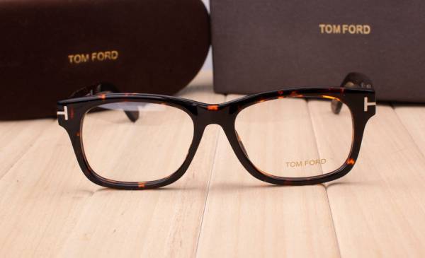 正規品中古TOM FORD(トムフォード)眼鏡フレーム TF5147鼈甲