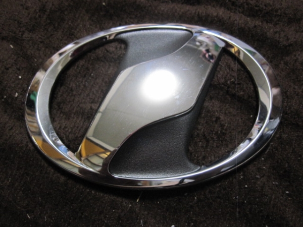 しじ トヨタ純正 ネッツマーク 程度良好 75341-68020 ヴィッツ？(トヨタ