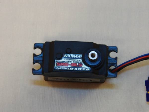 SANWA製　ロープロファイル　ブラシレスサーボ　SRG-BLS