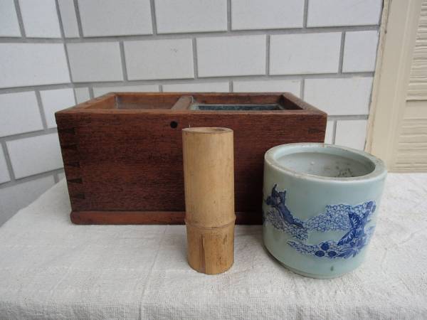 ○欅（ケヤキ）のミニ火鉢型煙草盆